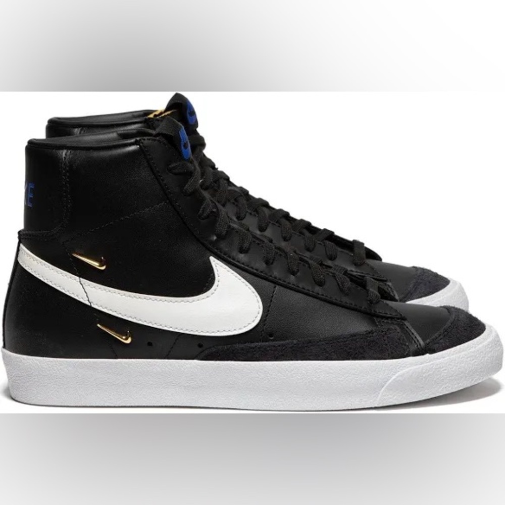 Nike women’s blazer mid ‘77 SE size 7.5 black high top with suede has box